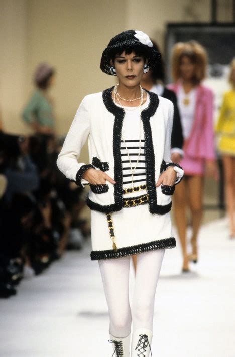 chanel 1994 runway|Chanel Spring 1994 Ready.